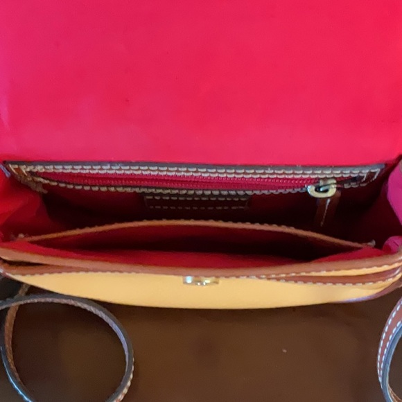 Dooney & Bourke Hallie crossbody bag. - Picture 5 of 5